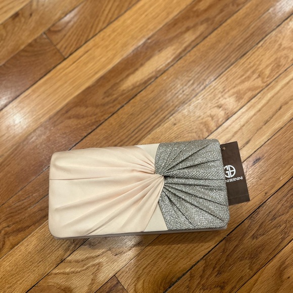 Giani Bernini Cream and Silver Clutch - Picture 3 of 8